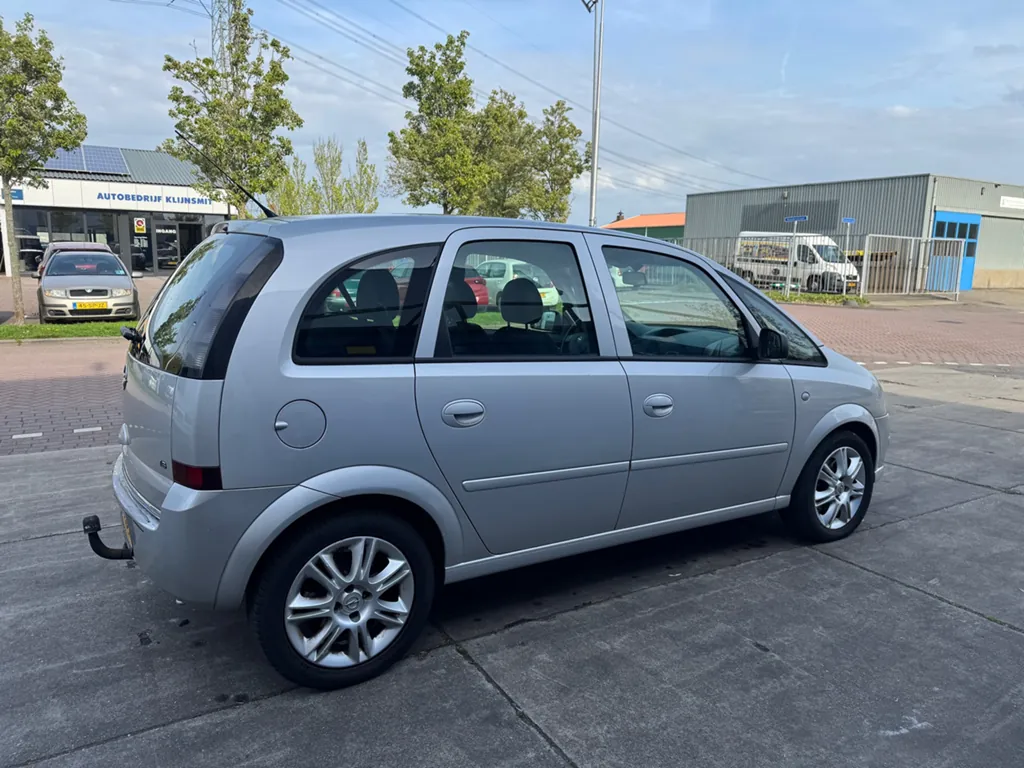 Opel Meriva 1.6-16V Cool Enjoy