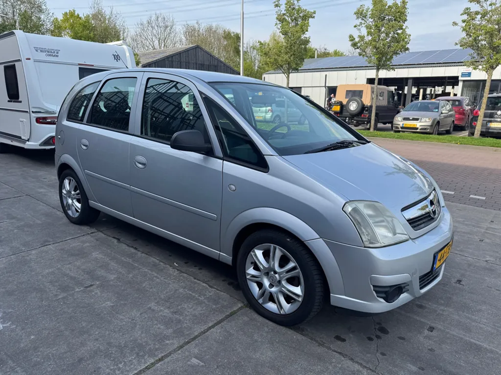 Opel Meriva 1.6-16V Cool Enjoy