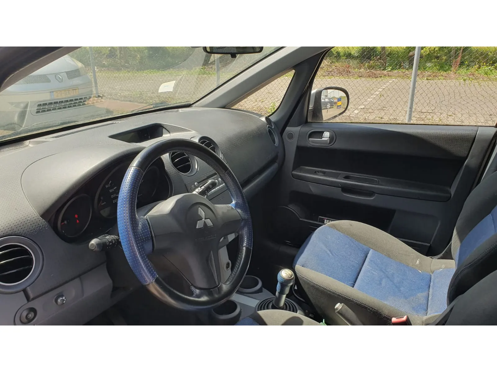 Mitsubishi Colt 1.5 d'Azur, 92-TX-VJ